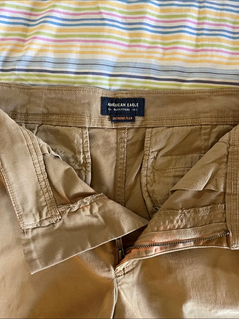 American Eagle Outfitters Men's Flat Front Shorts - Green & Khaki 2 Pairs 32‎